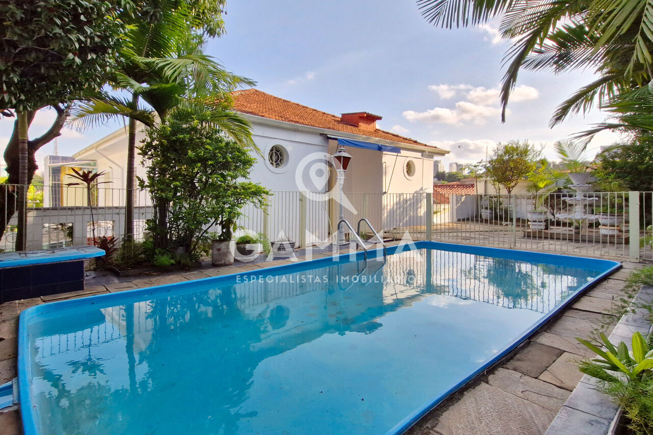 Casa Padrão  para Venda - Pacaembu