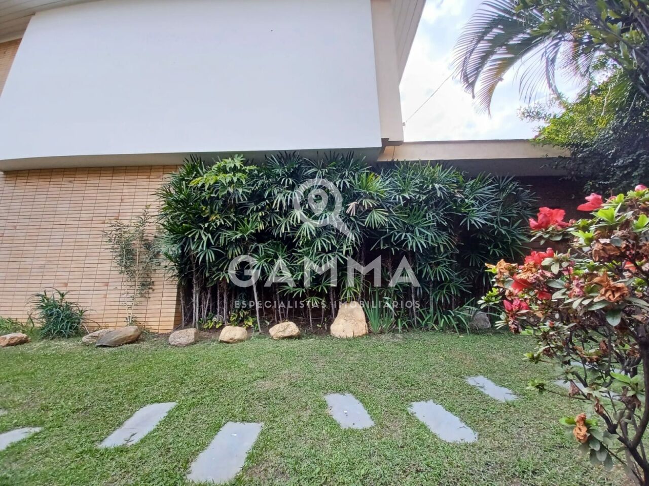 Casa Padrão  para Venda - Pacaembu