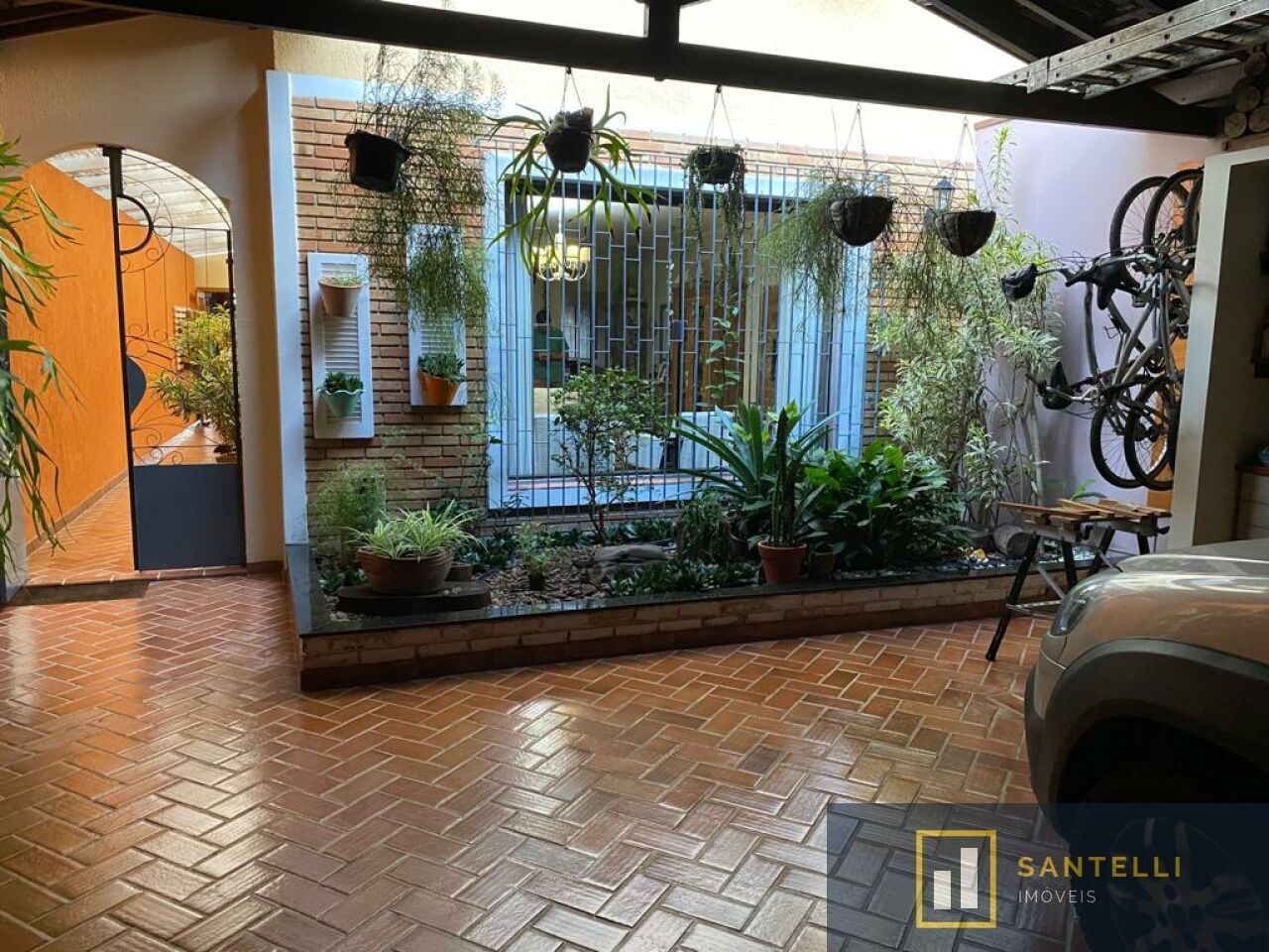 Casa Assobradada para Venda - JARDIM UMUARAMA
