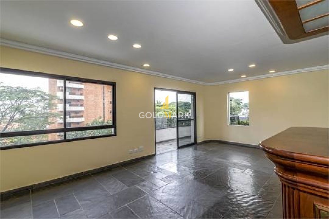 Apartamento em Moema - LL1440