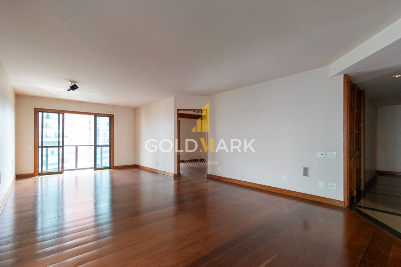 Apartamento em Moema - LL1889