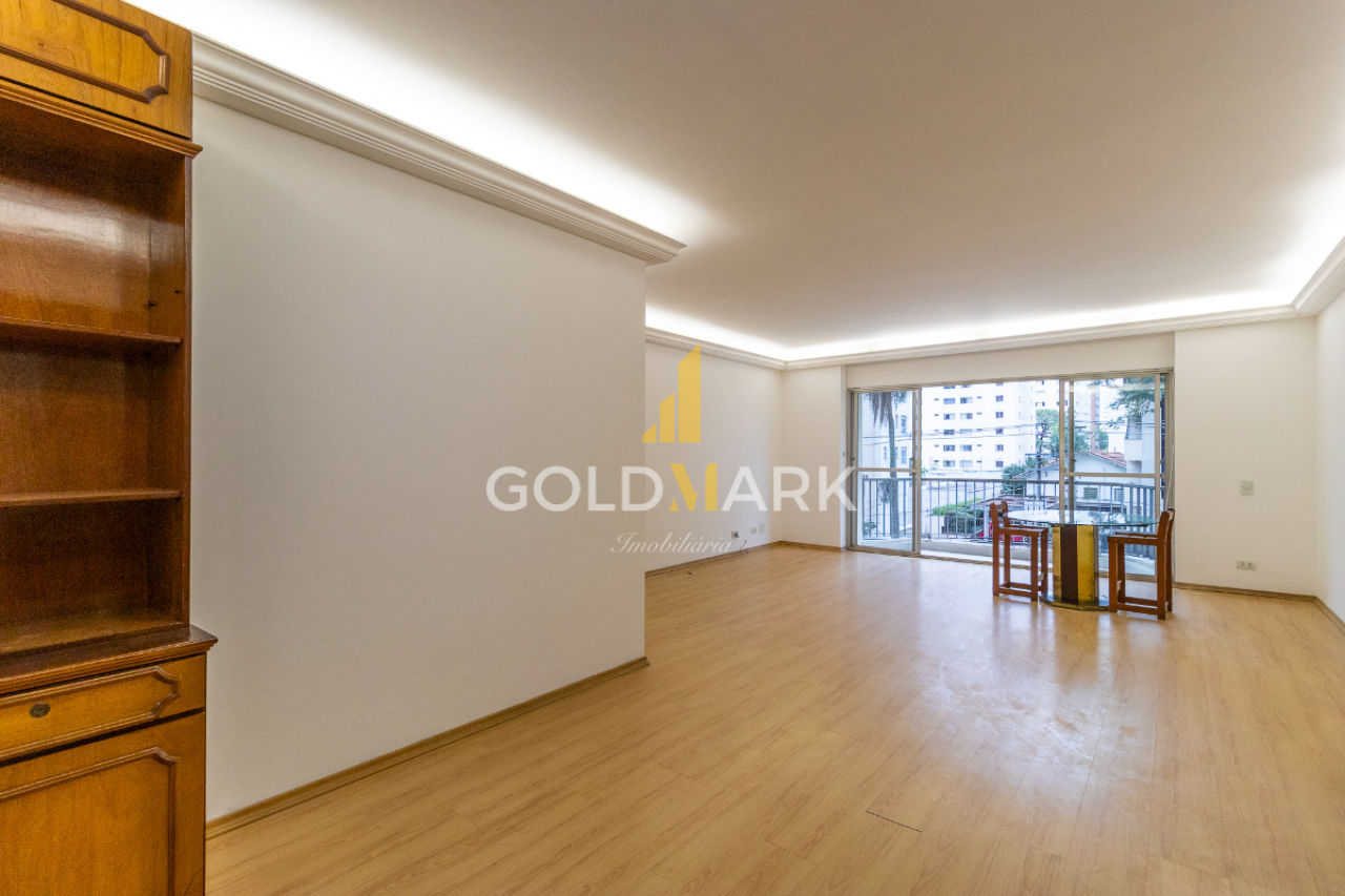 Apartamento em Moema - LL3007