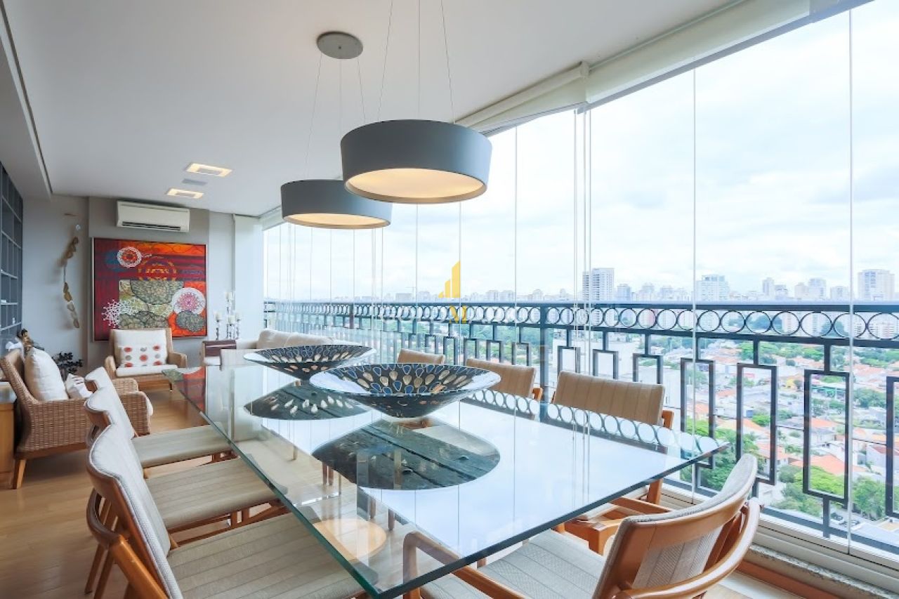 Apartamento em Vila Olímpia - LL3168