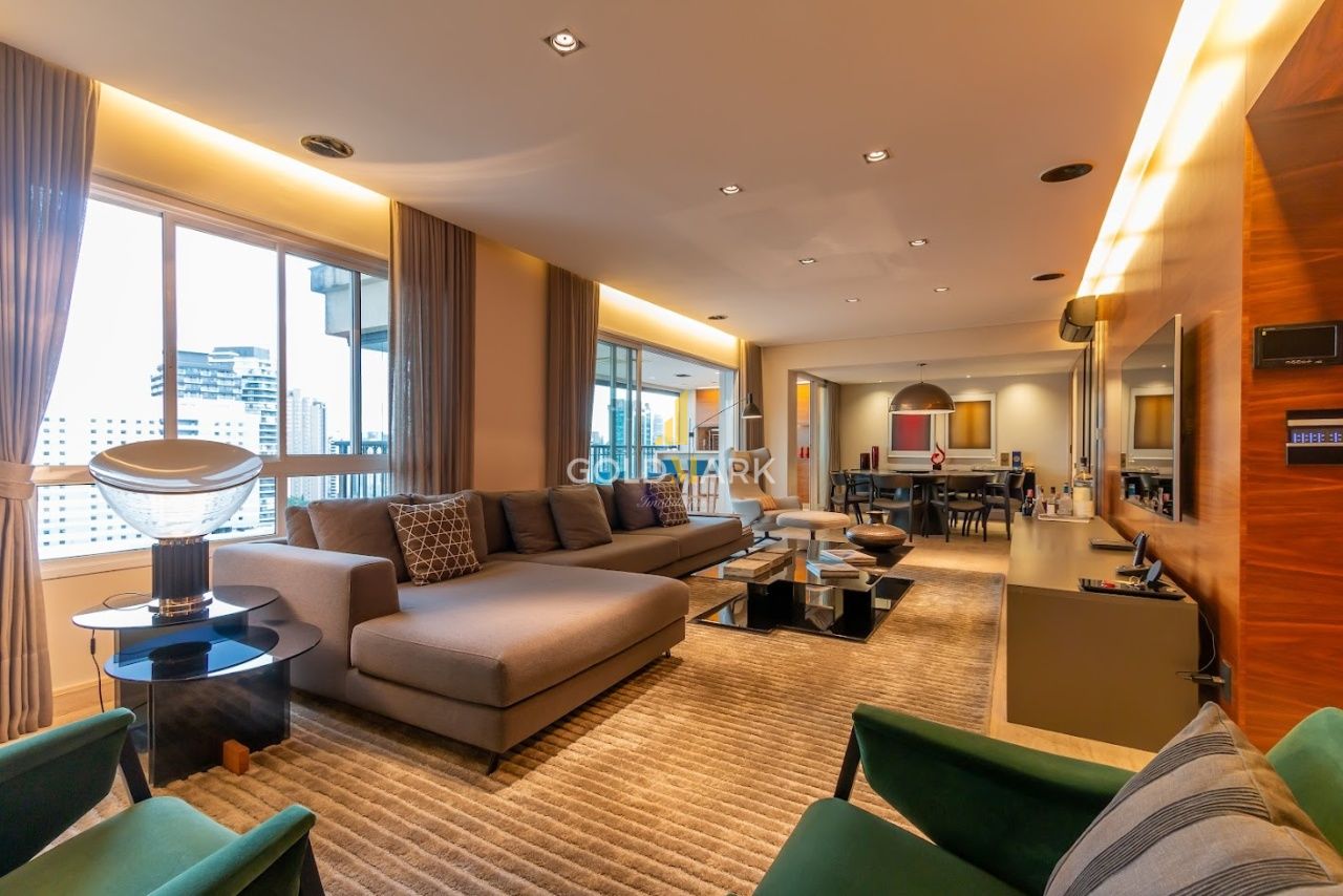 Apartamento em Vila Nova Conceição - LL3176