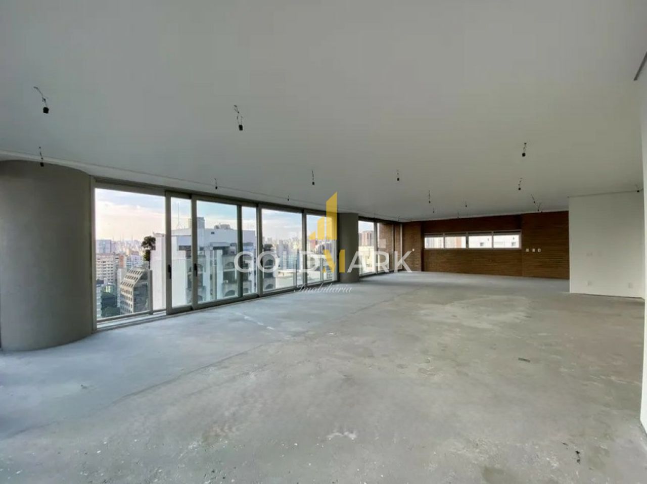 Apartamento em Itaim Bibi - LL3428