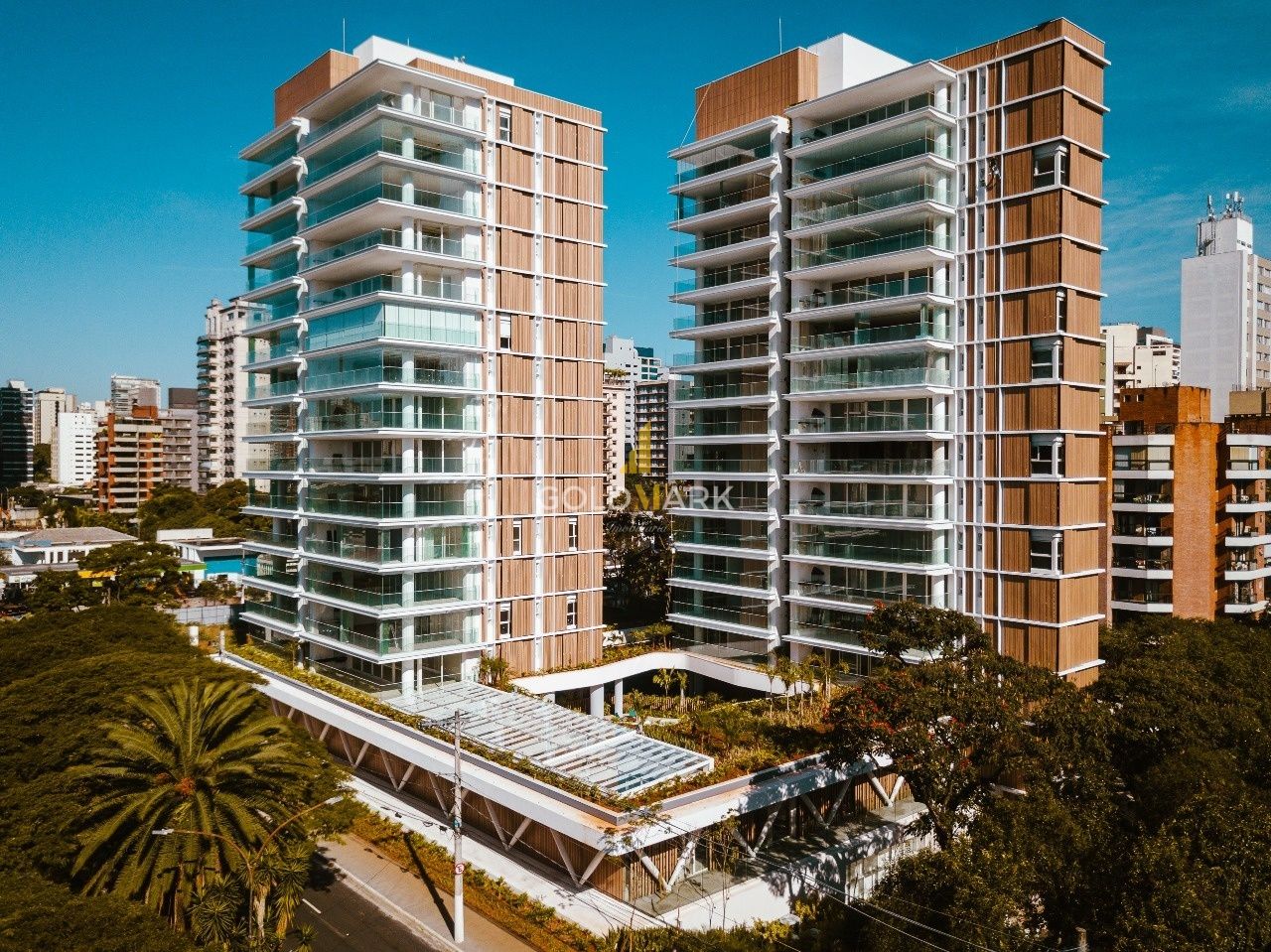 Apartamento em Moema - LL3451