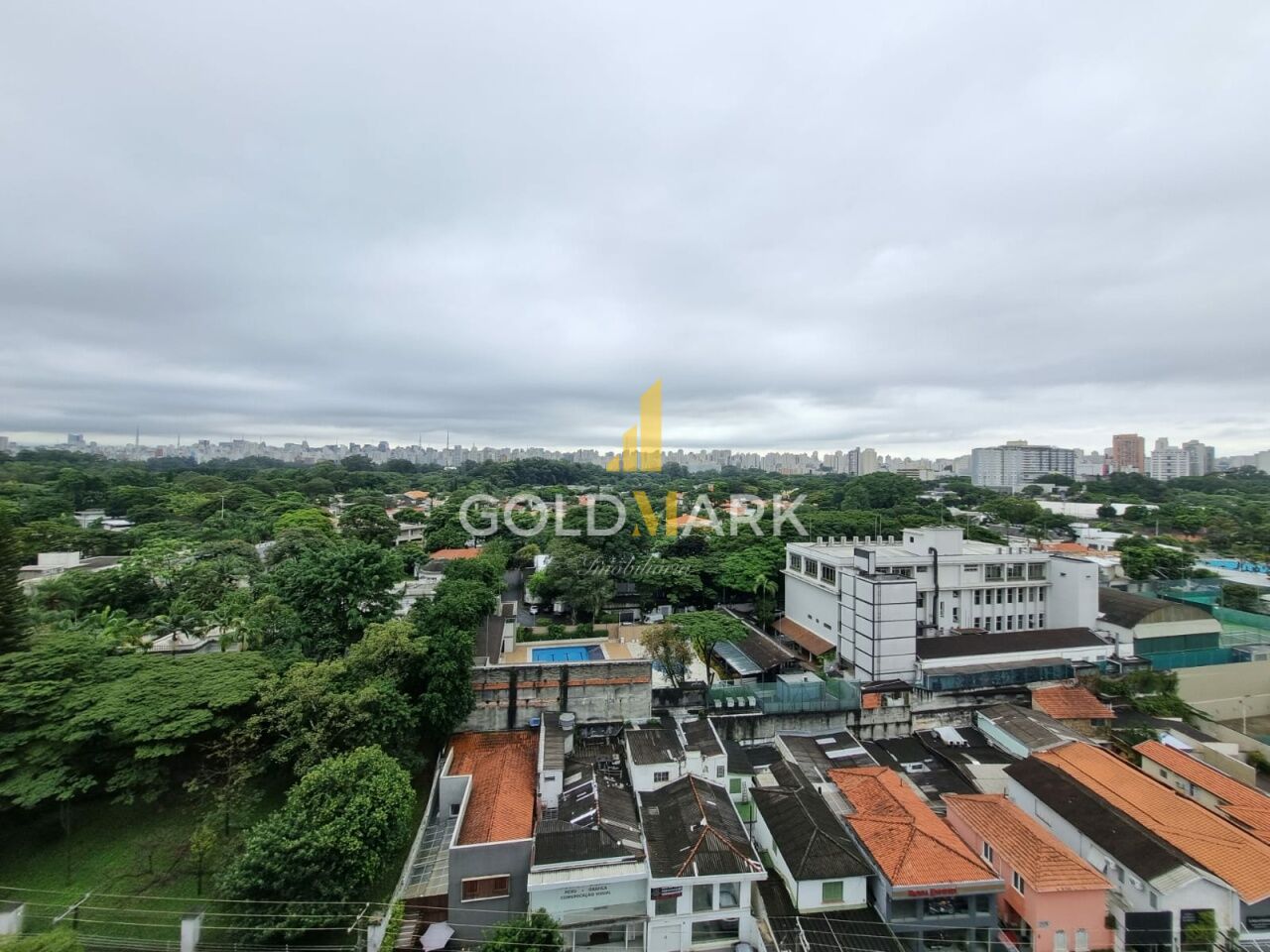 Apartamento em Moema - LL4010