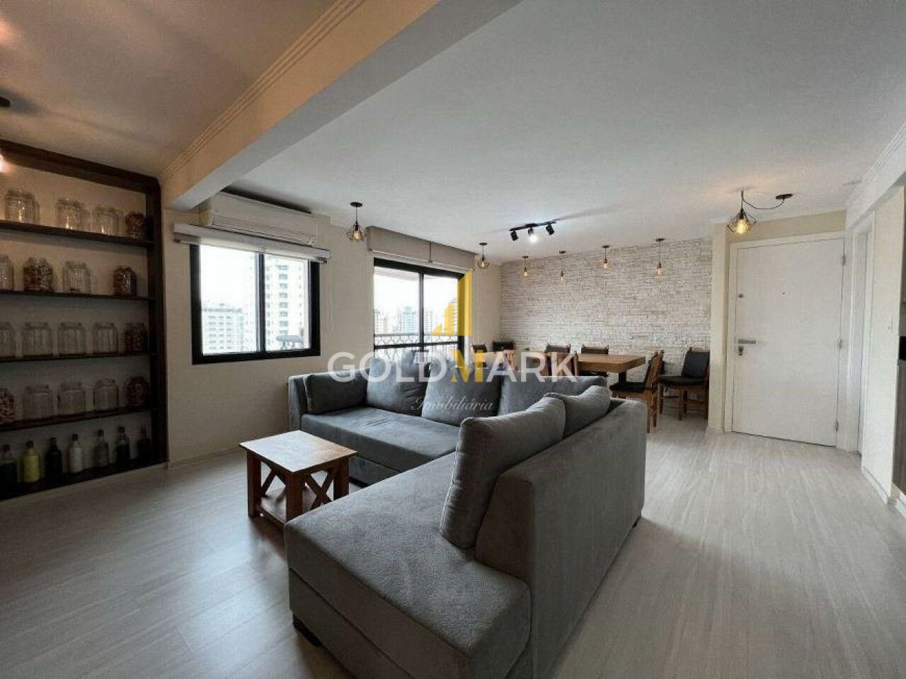 Apartamento em Moema - LL4422