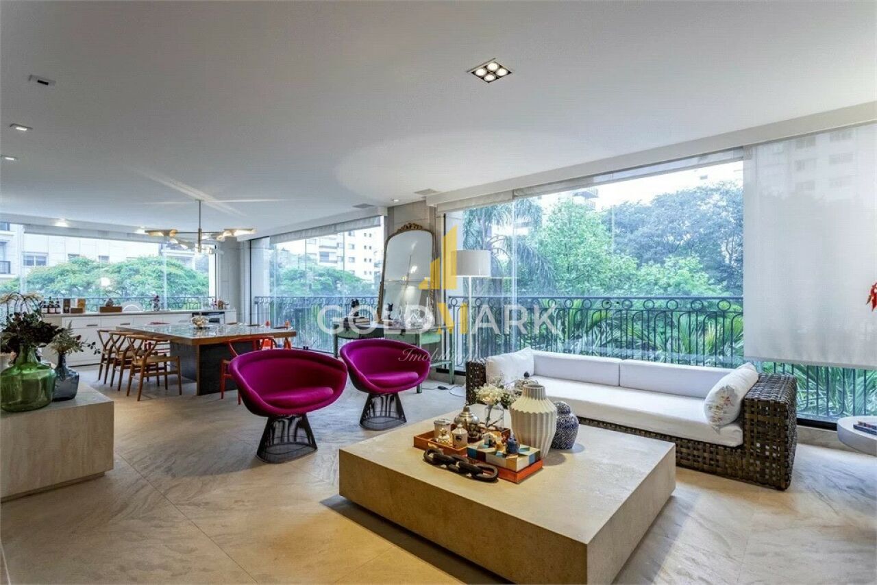 Apartamento em Moema - LL4480