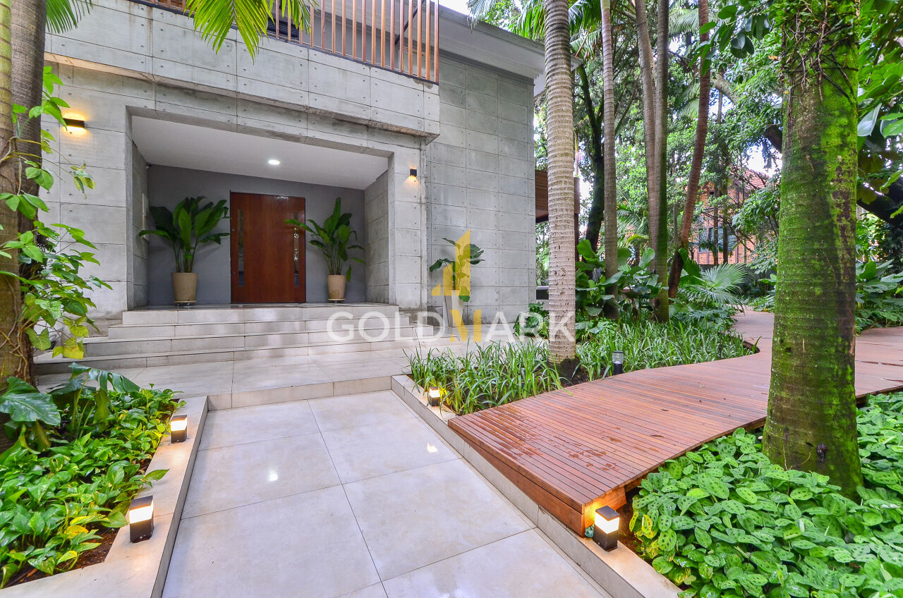Casa Sobrado em Jardim Europa - LL4640