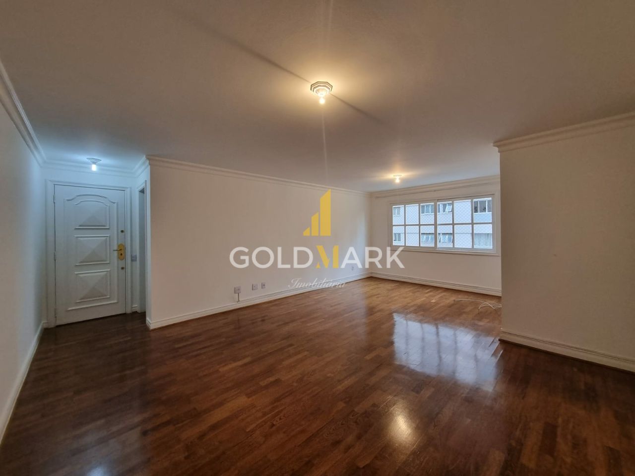 Apartamento em Moema - LL4668