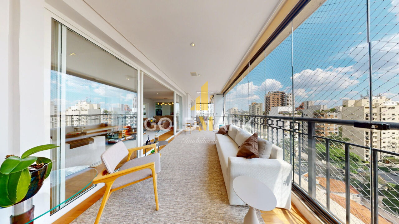 Apartamento em Moema - LL4838
