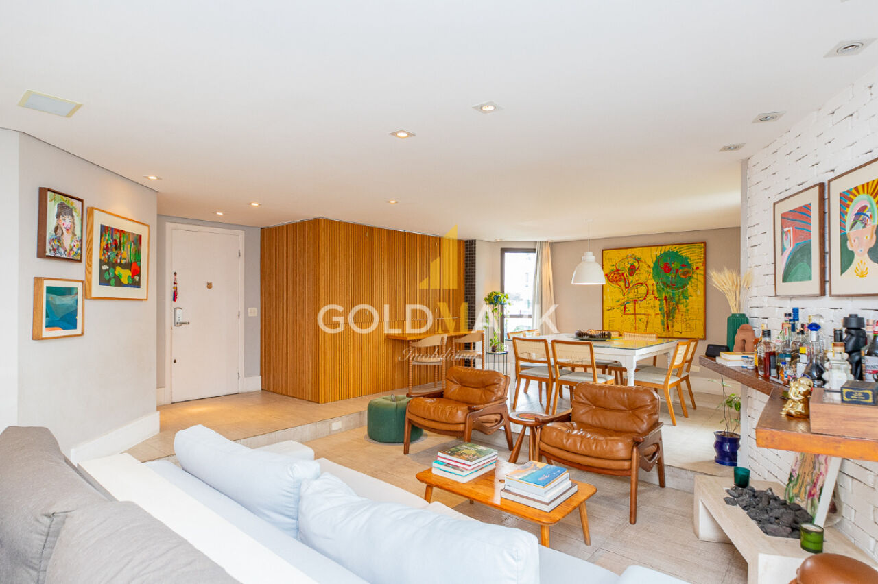 Apartamento em Moema - LL4907