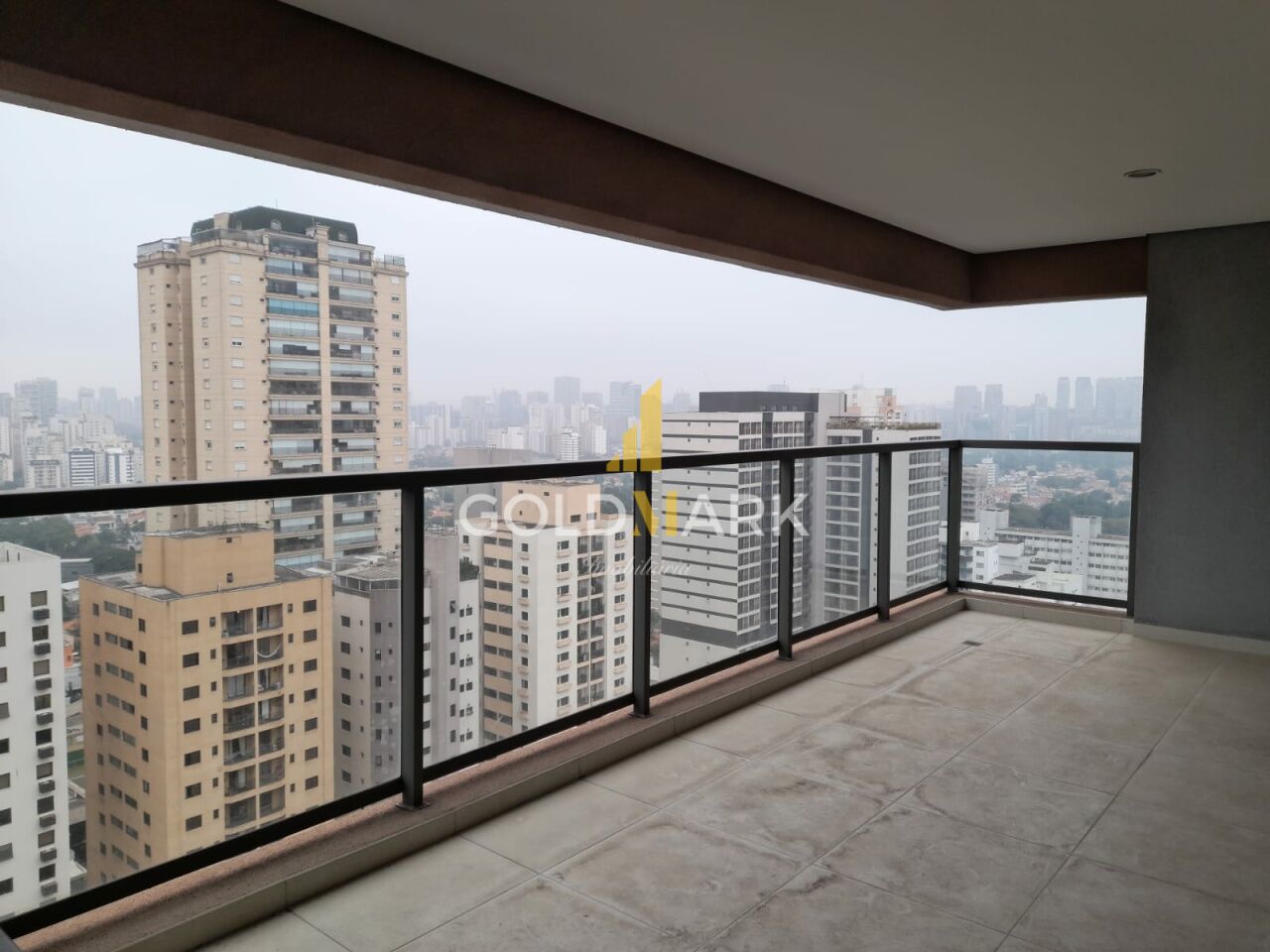 Apartamento em Vila Olímpia - LL5041