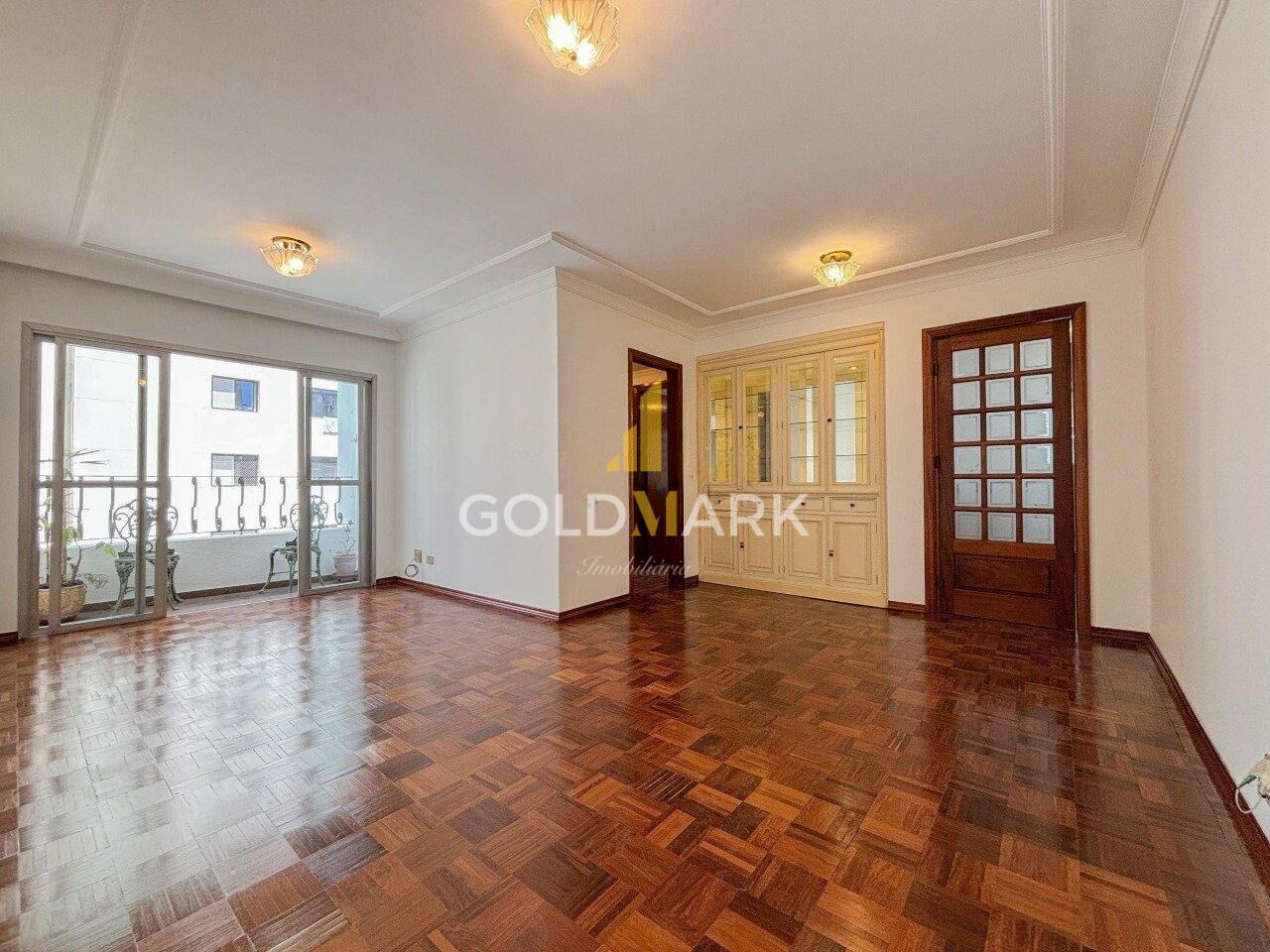 Apartamento em Moema - LL5415