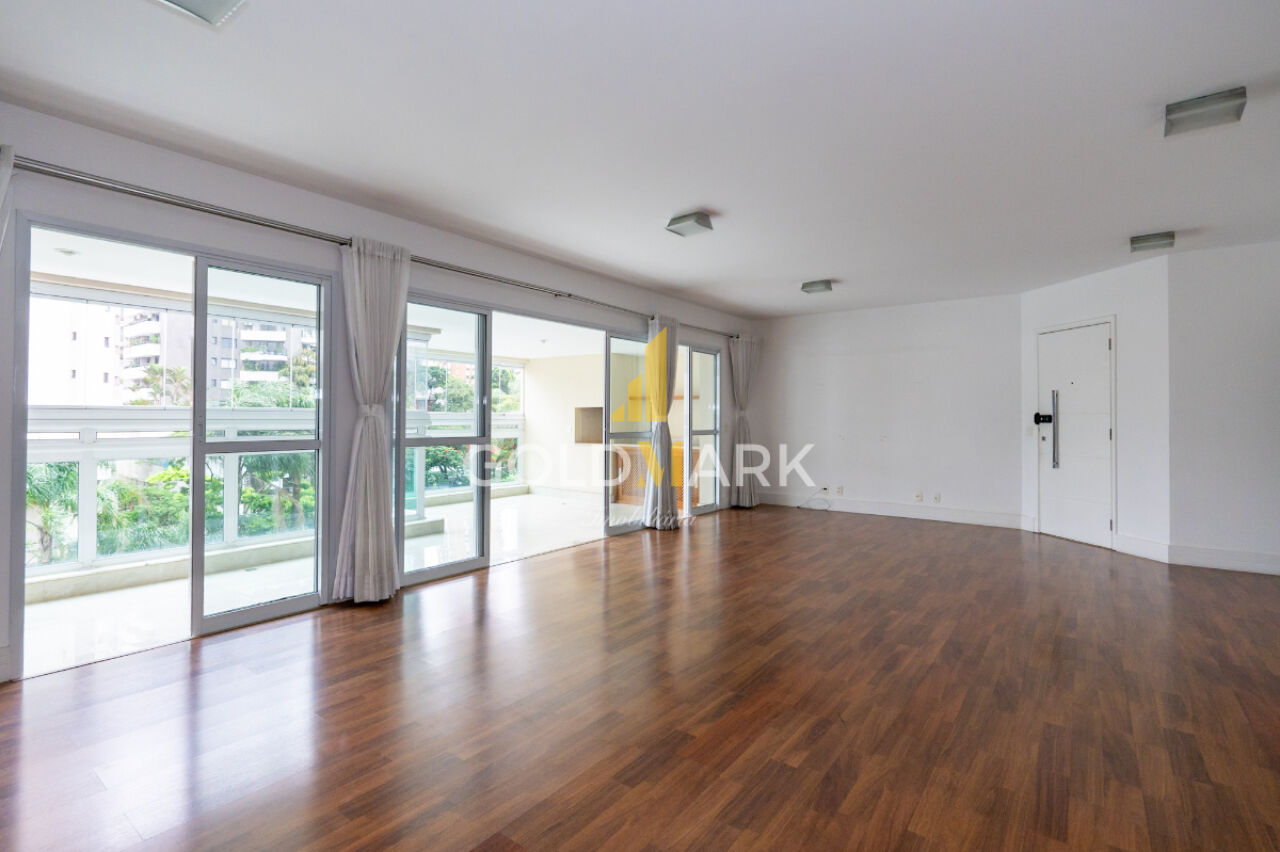 Apartamento em Campo Belo - LL5476