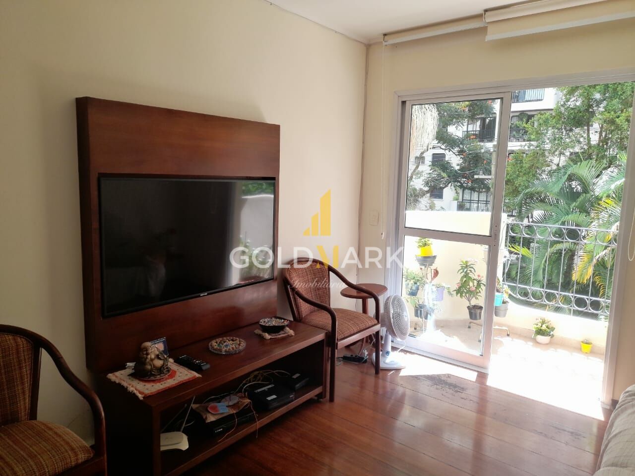 Apartamento em Moema - LL5596