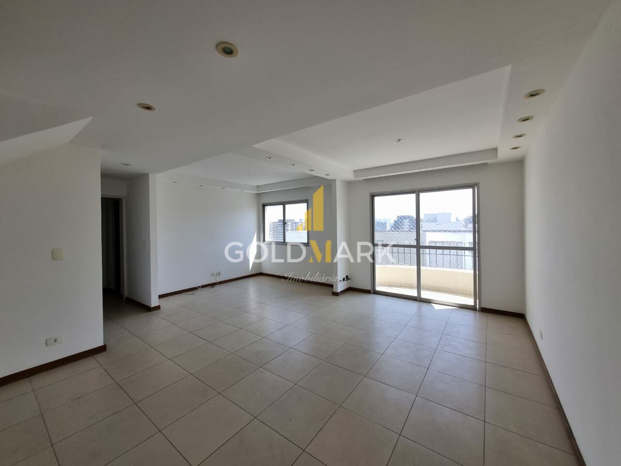 Apartamento em Moema - LL5600