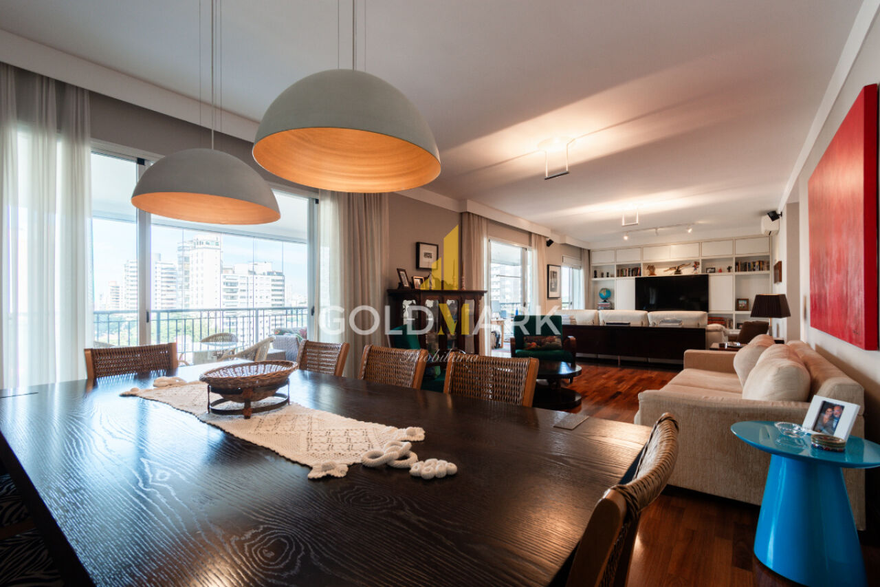 Apartamento em Campo Belo - LL5657