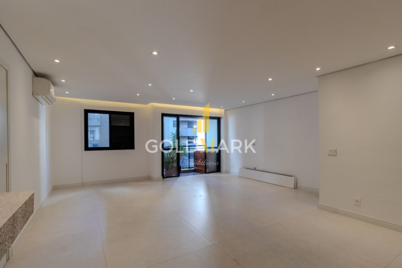 Apartamento em Moema - LL5718
