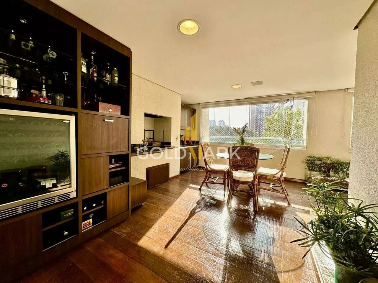Apartamento em Campo Belo - MI46339