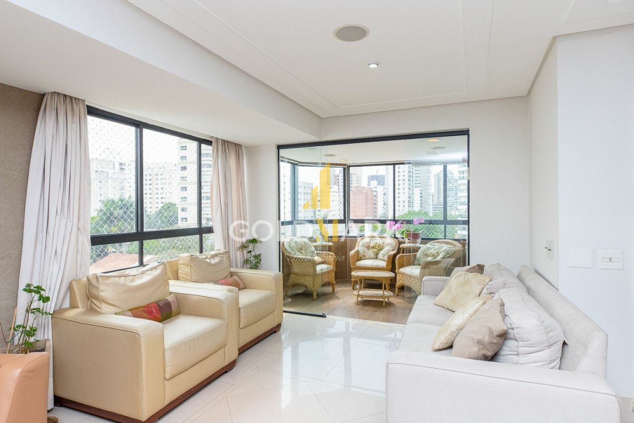 Apartamento em Moema - MI8791