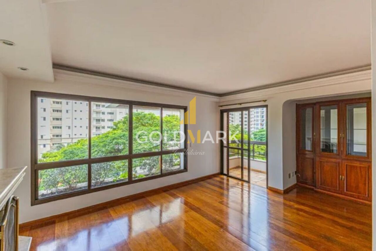 Apartamento em Moema - ZE15386
