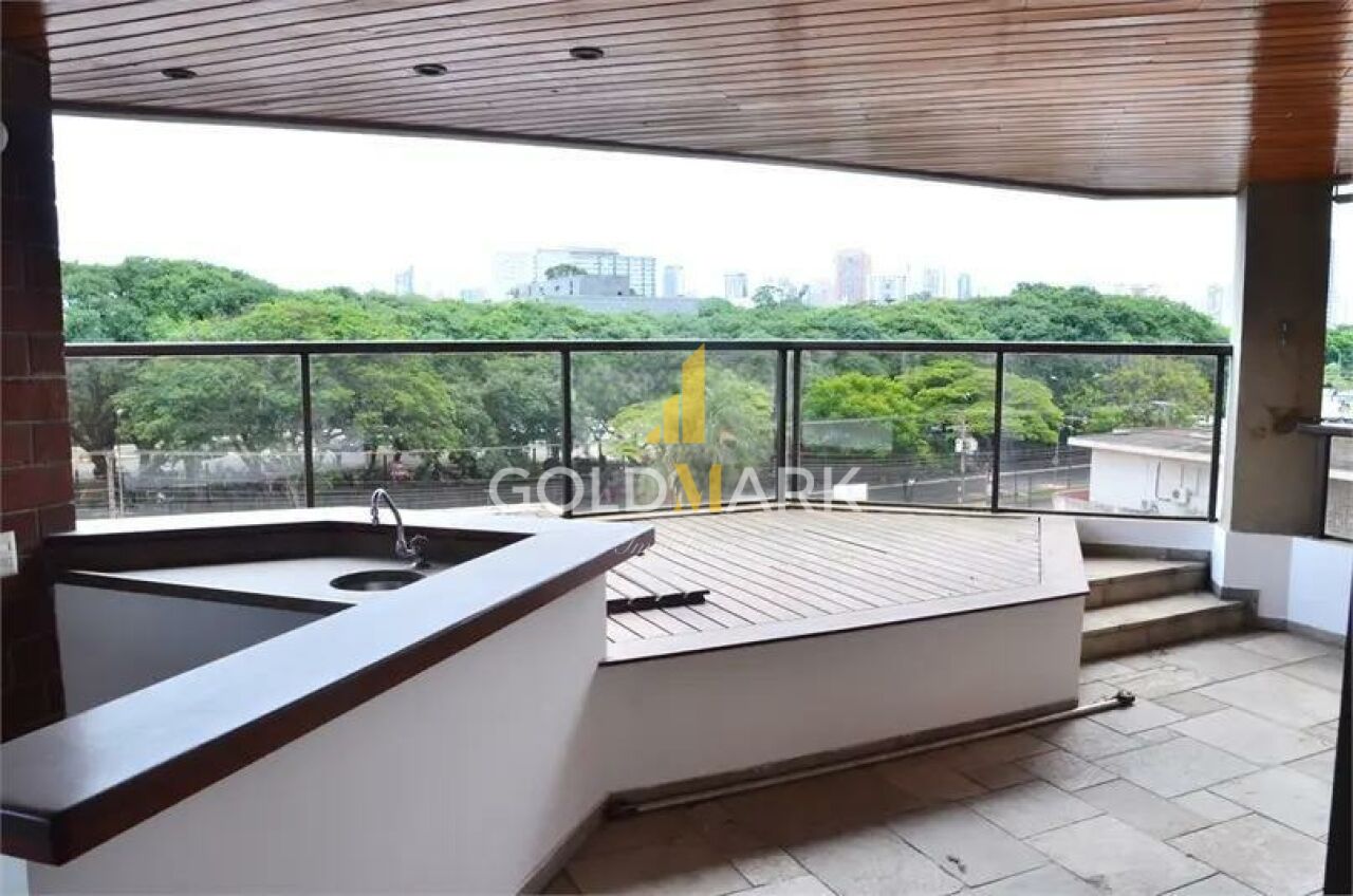 Apartamento em Moema - ZE18325