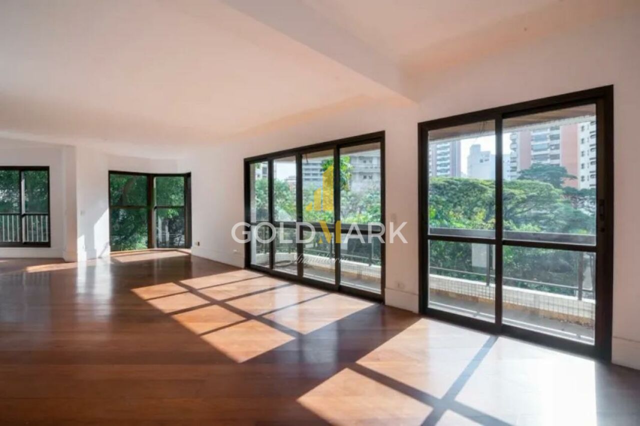 Apartamento em Vila Nova Conceição - ZE2503