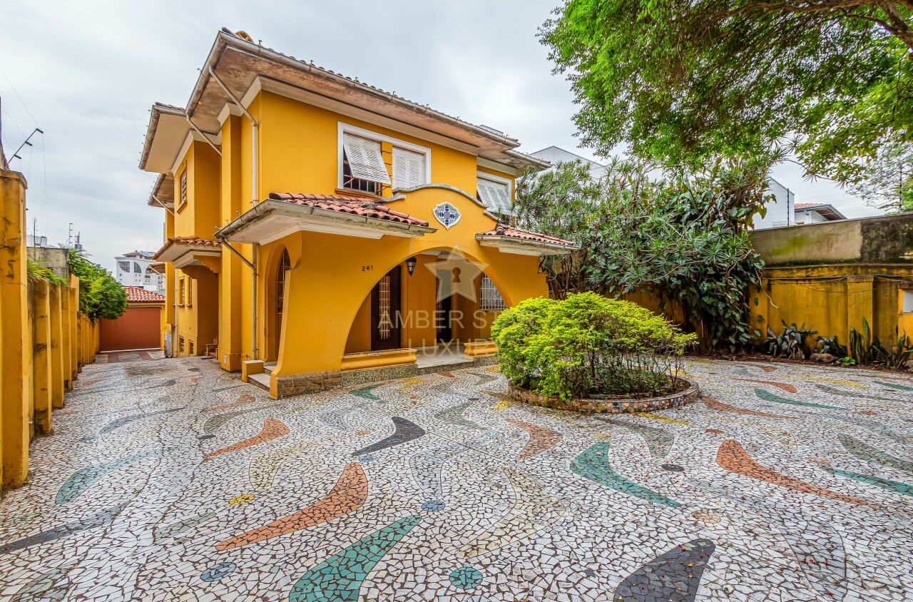 Casa de Rua para Venda - Vila Madalena