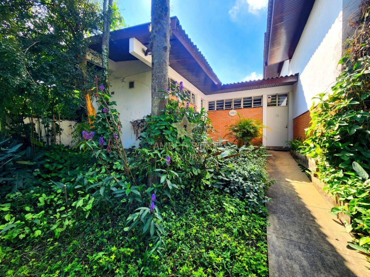 Casa de Rua para Venda - Alto de Pinheiros