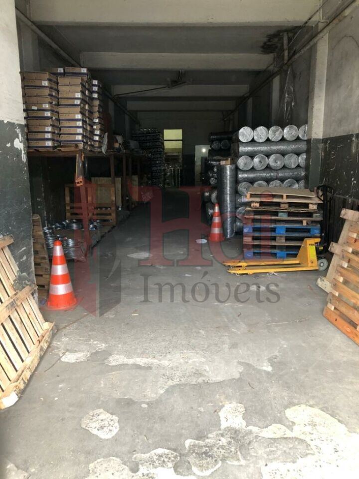 Galpão, Depósito e Armazém para Venda - Centro
