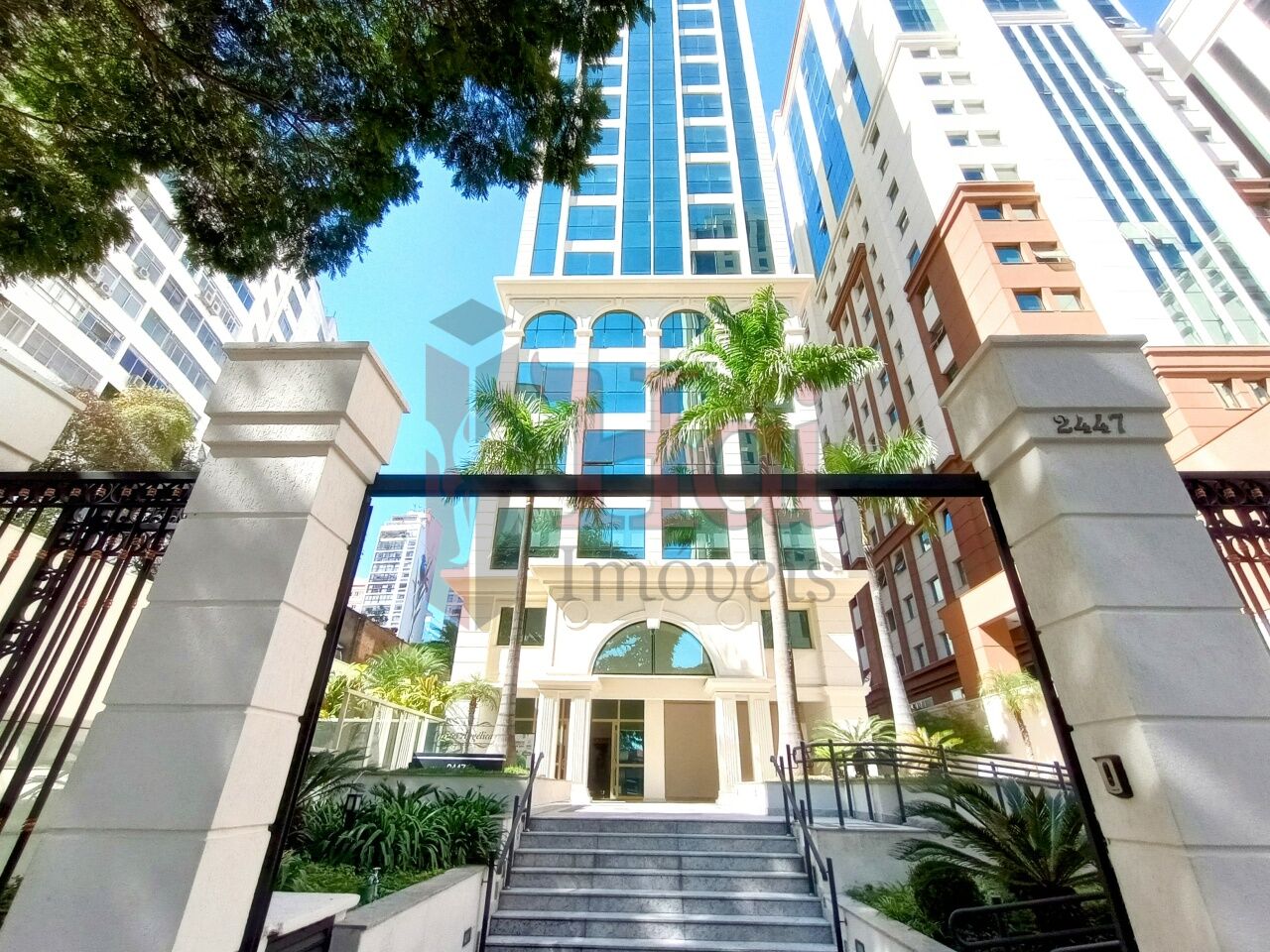 Conj. Comercial para Venda - Santa Cecília