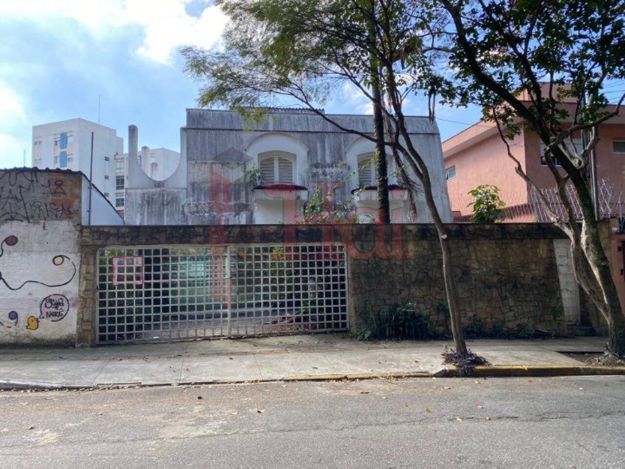 Casa Assobradada para Venda - Jardim das Bandeiras