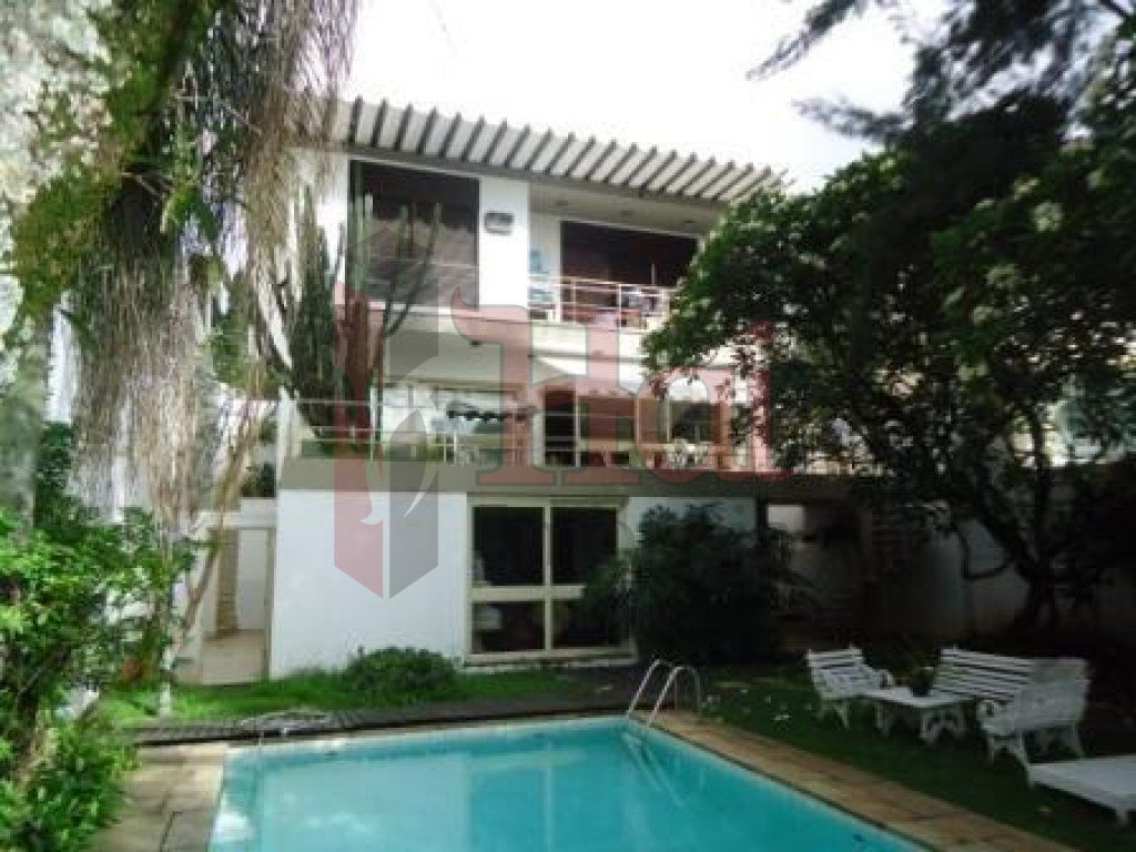 Casa Assobradada para Venda - Cidade Jardim