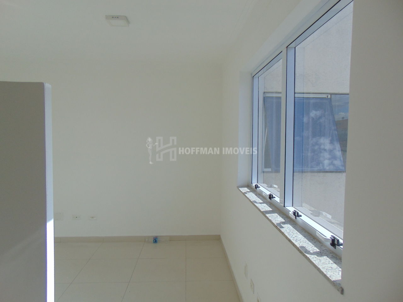 Sala Comercial para Locação - Nova Gerty