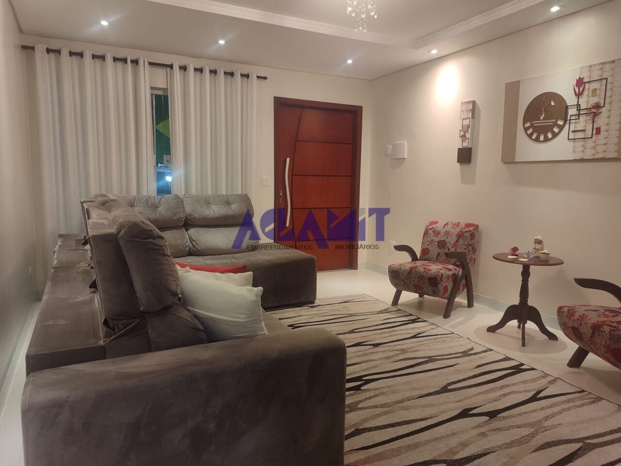 Casa, 3 quartos, 180 m² - Foto 2