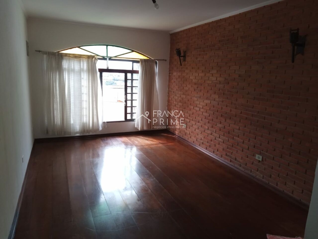 Sala ampla