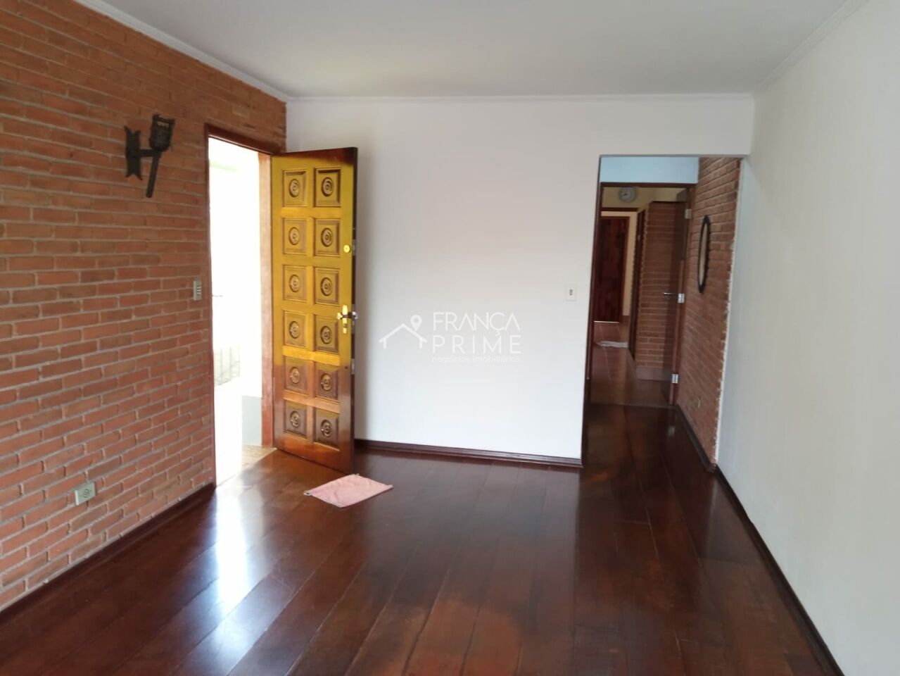 Sala ampla para 2 ambientes 