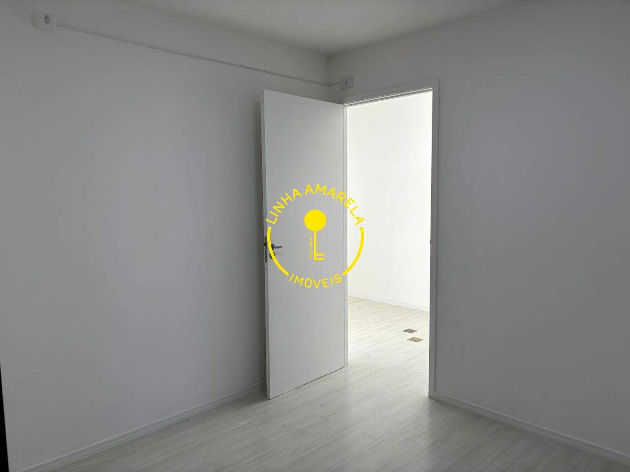 Foto 5 — Conj. Comercial em Jardim Vazani