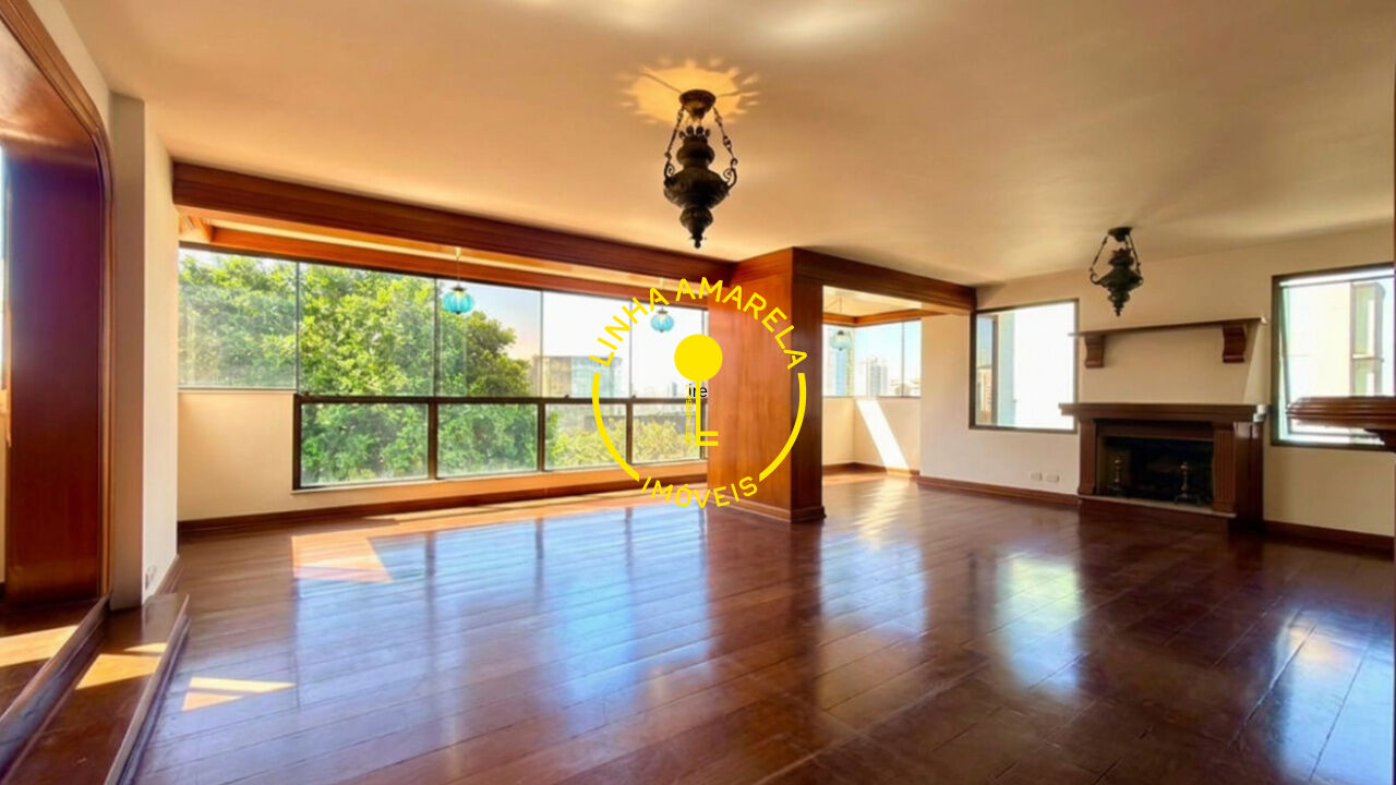 Apartamento em Real Parque