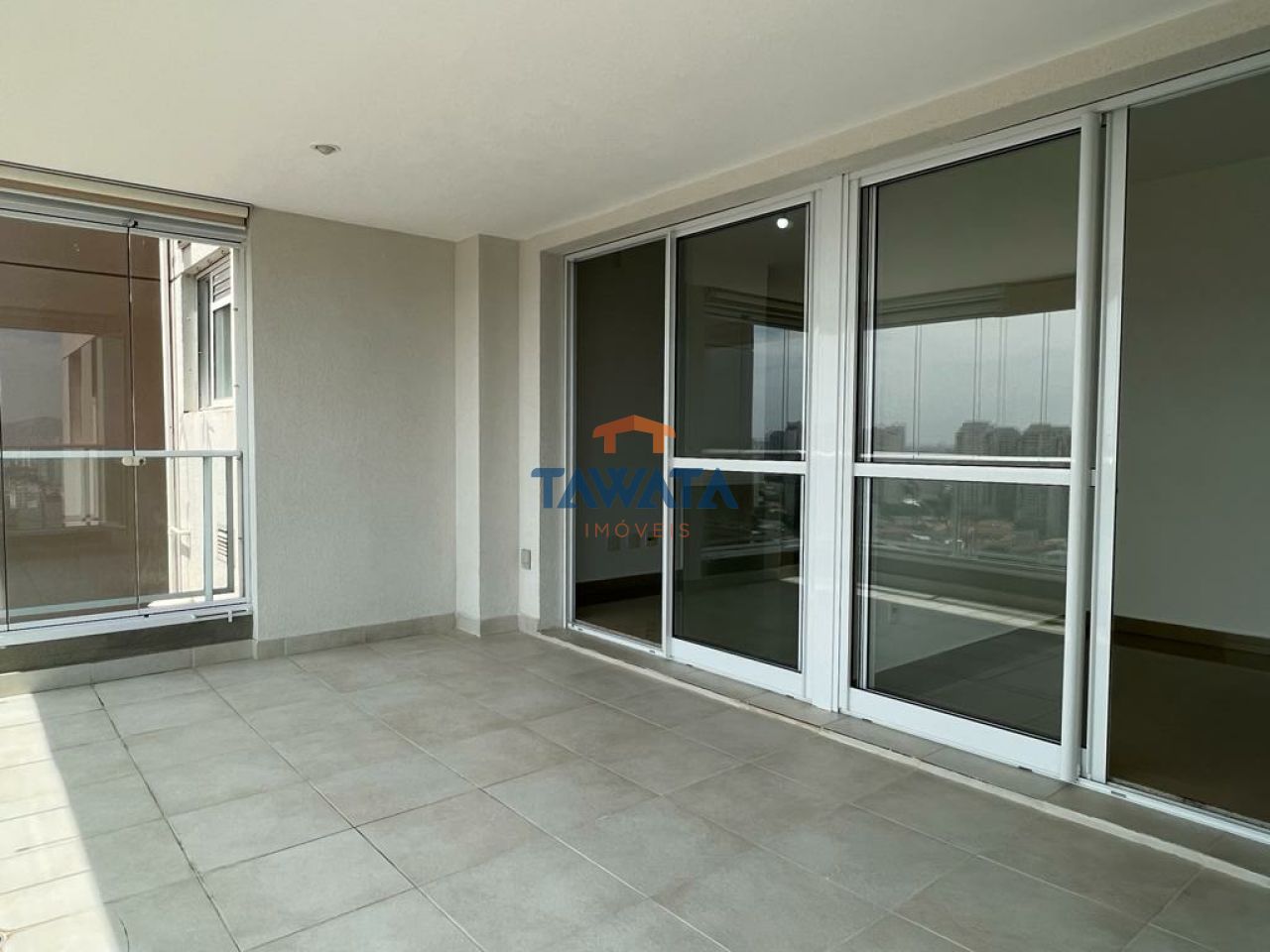 VENDA - APARTAMENTO 87m² - 03 DORMS / 01 SUÍTE - 02 VAGAS