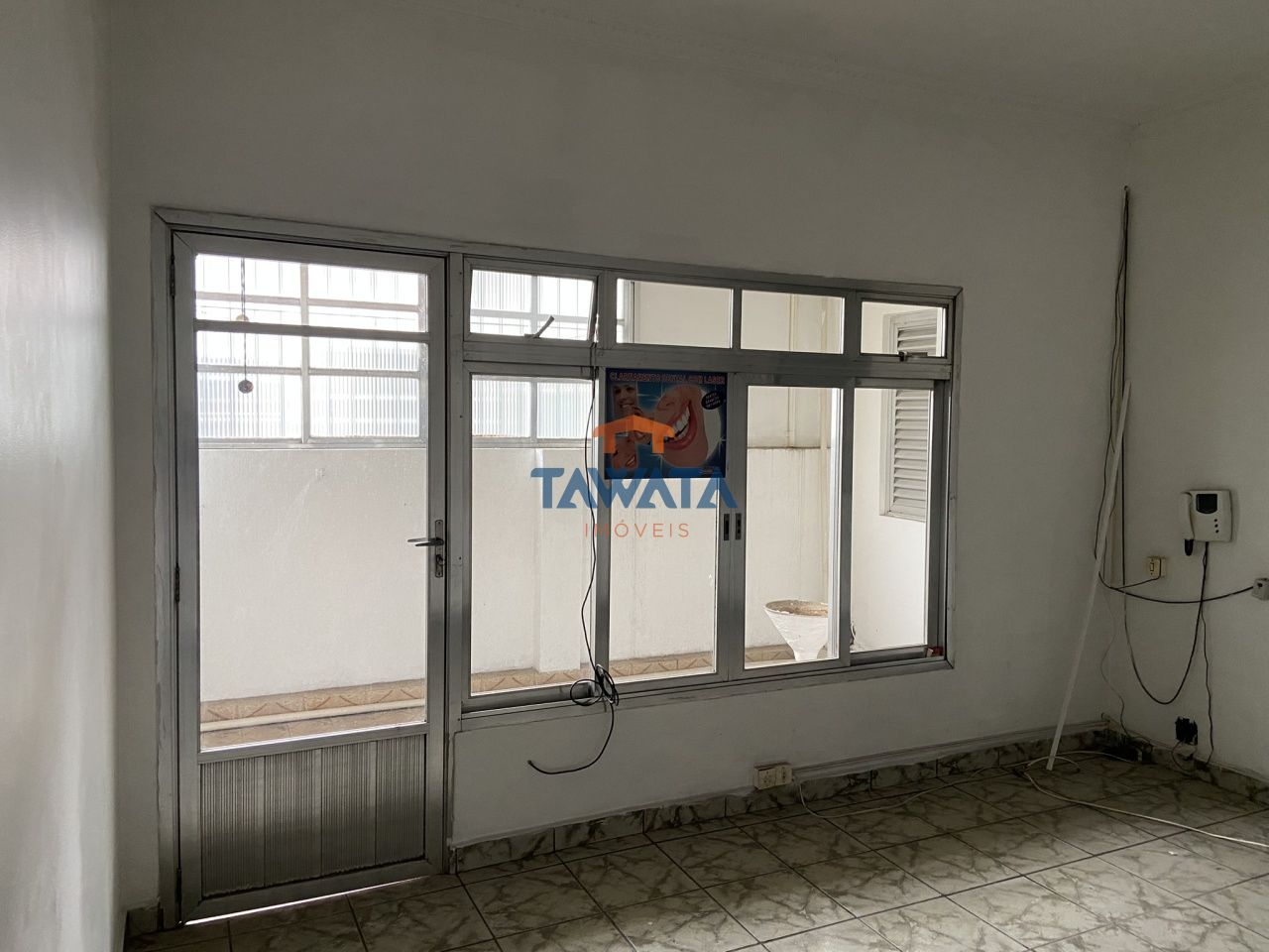 Salão sobreloja comercial com 03 salas - Vila Carrão