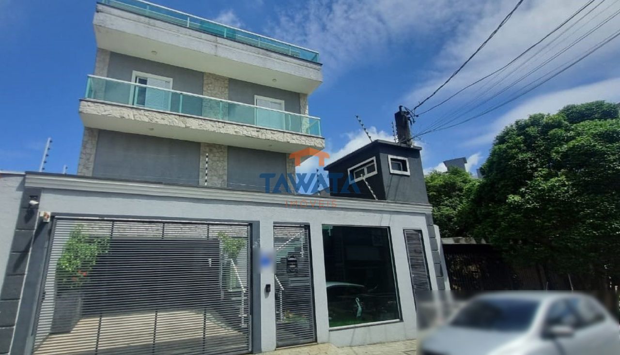 SOBRADO EM CONDOMÍNIO  