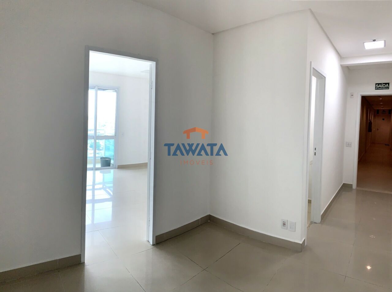 Locação - Sala com sacada e banheiro - Helbor Up Offices - Vila Carrão