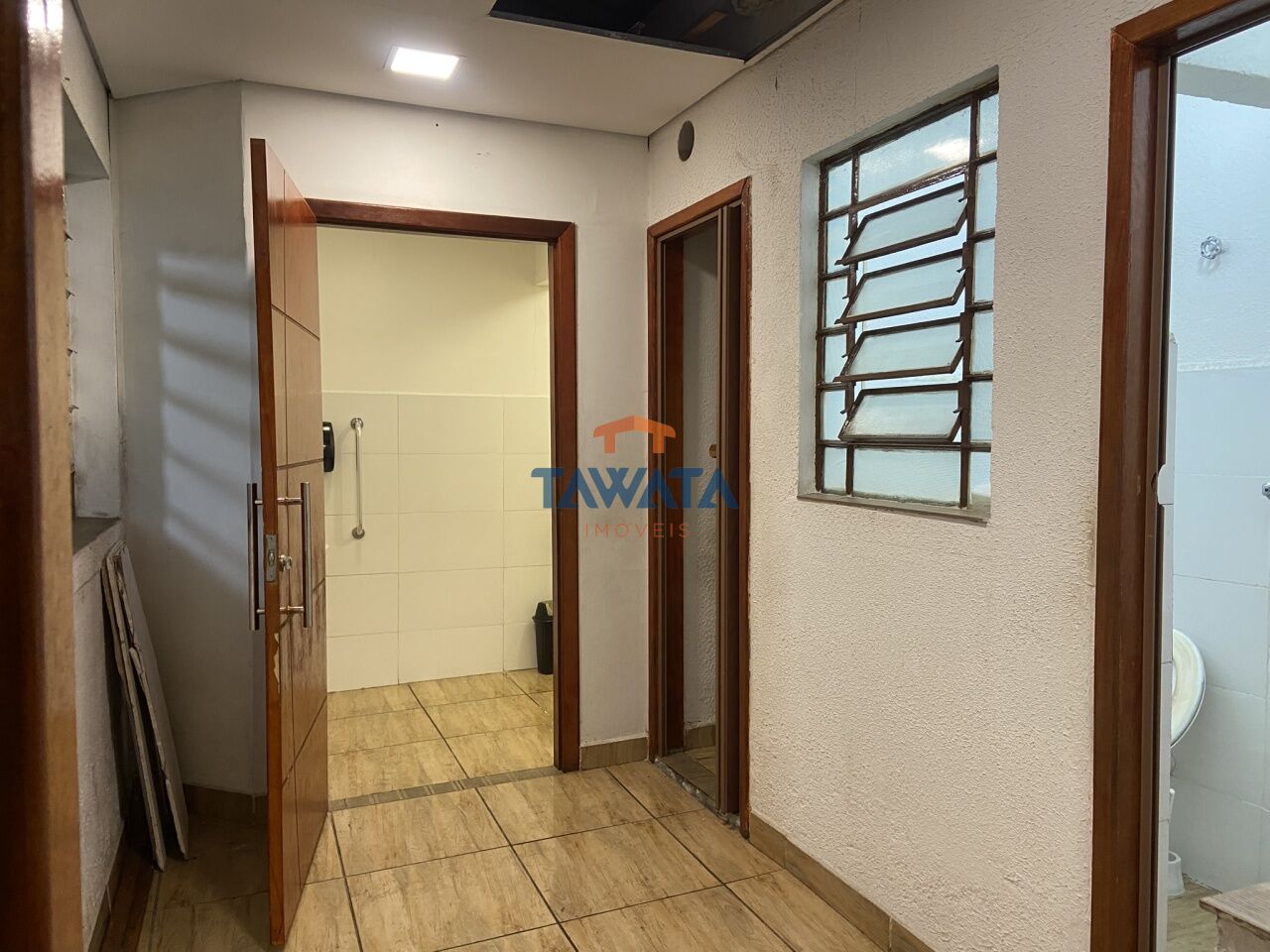 Salão comercial com ótima localização