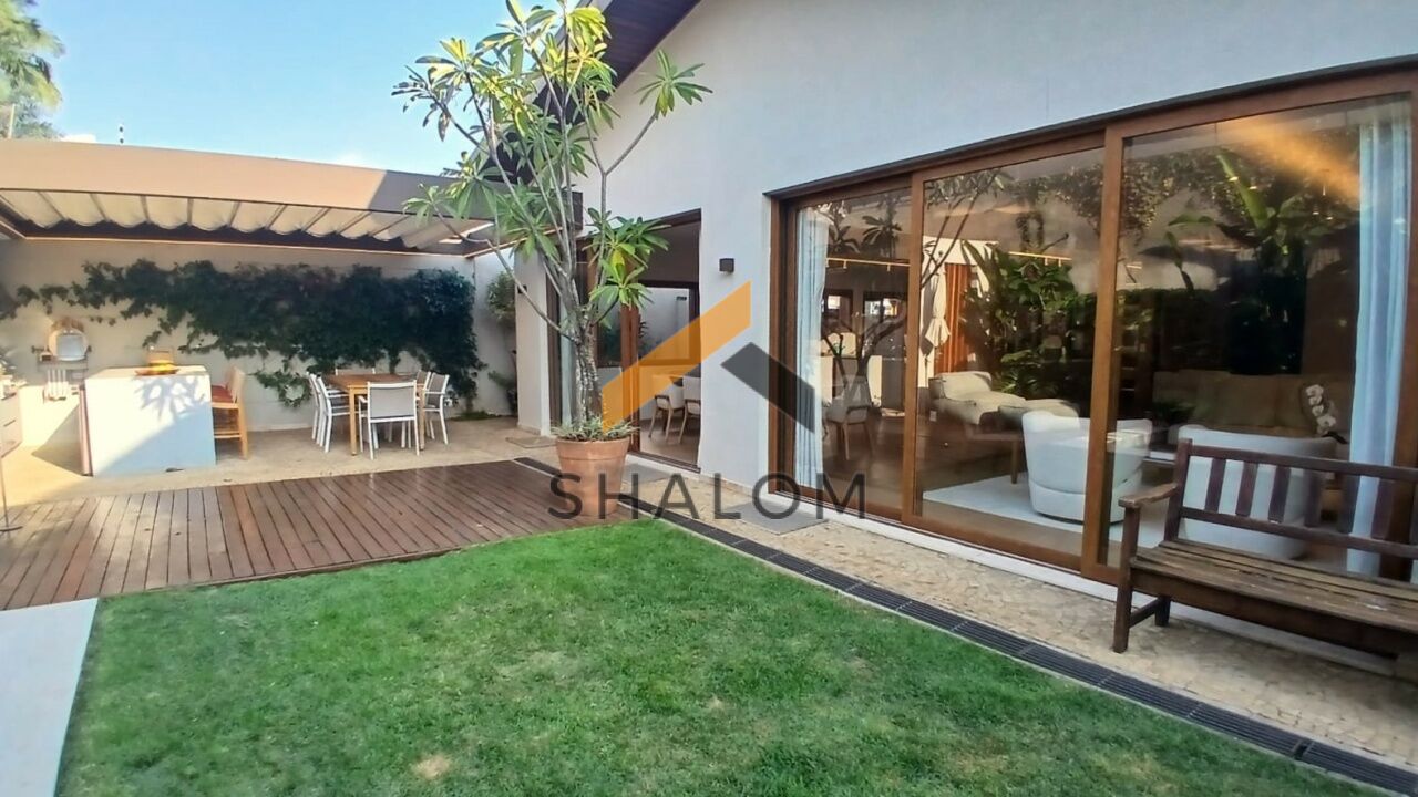Casa Térrea para Venda - Alto de Pinheiros