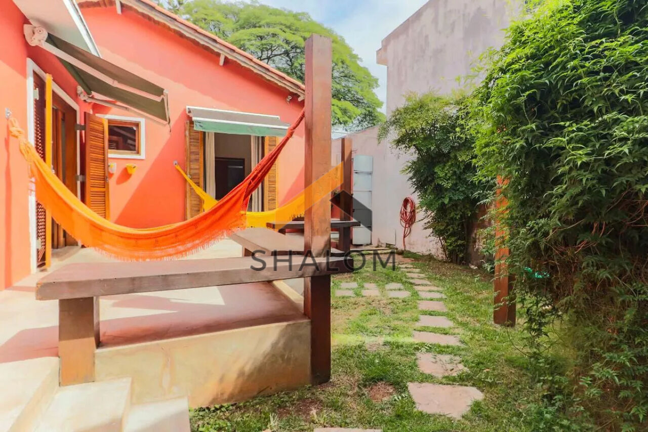 Casa Térrea para Venda - Instituto de Previdência