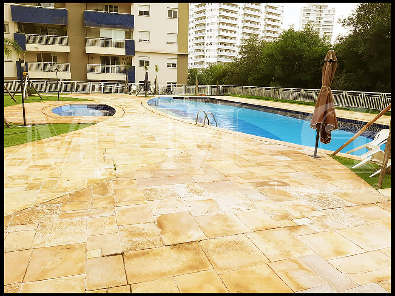 Apartamento para Venda - Vila Gumercindo