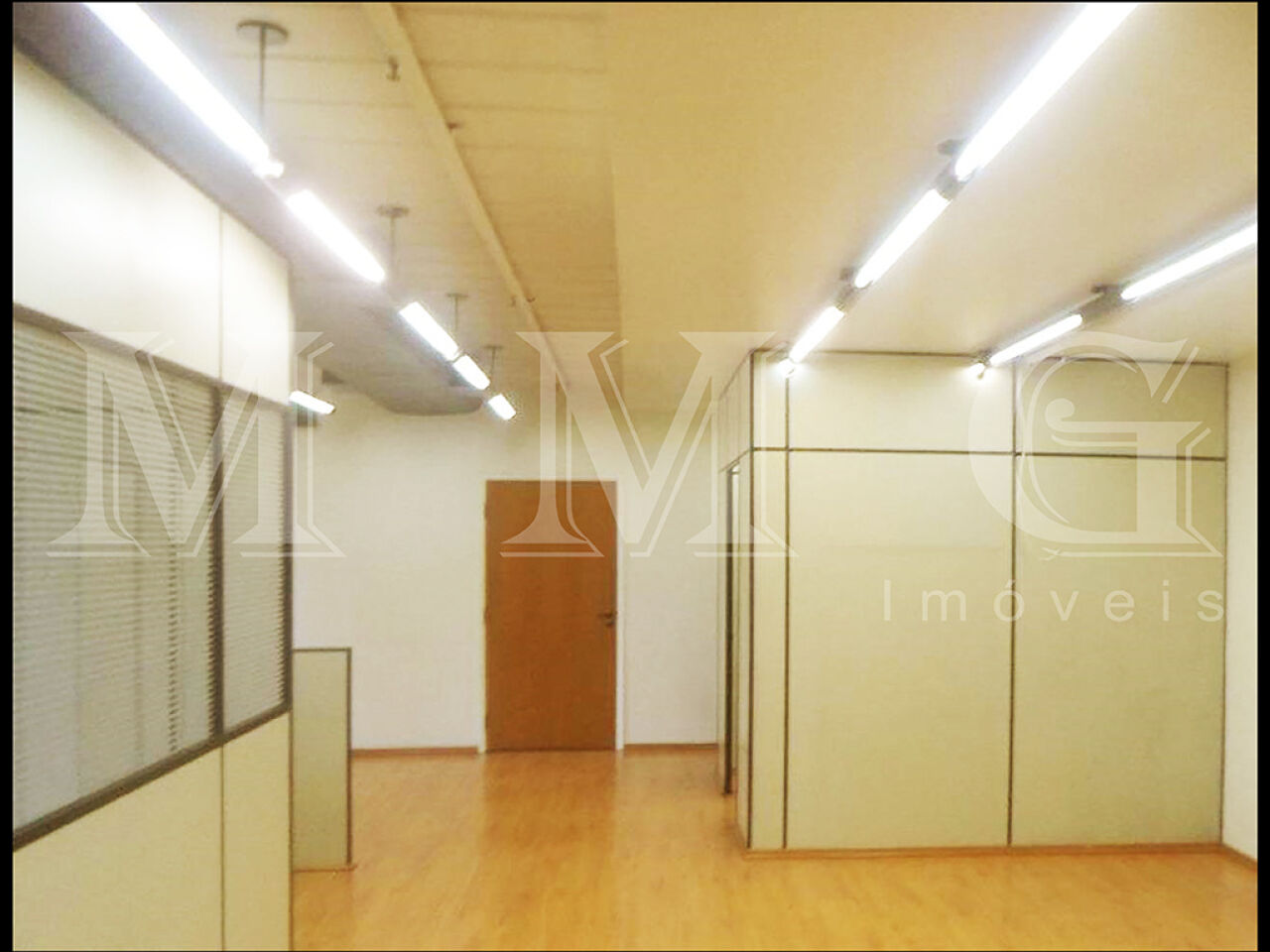 Conj. Comercial para Venda - Cidade Monções